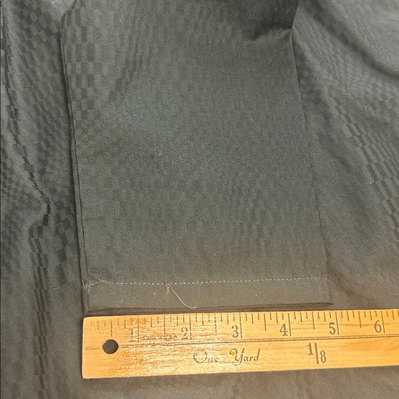 Green kurta kameez long top. Junaid jamshed brand. Traditional wear. 12-15 yrs - Picture 10 of 14